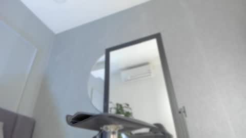 Snapshot of pollybabe_ chatting on 09/30/25, 10:42 POLLY online show from 09/30/25, 10:42