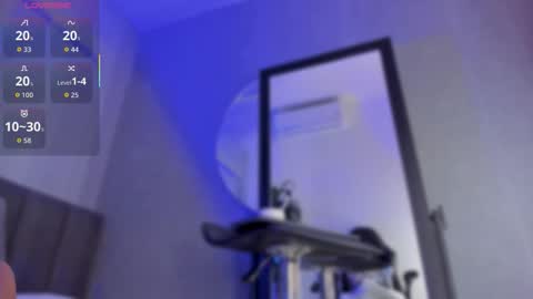 Snapshot of pollybabe_ chatting on 10/31/25, 10:38 POLLY online show from 10/31/25, 10:38