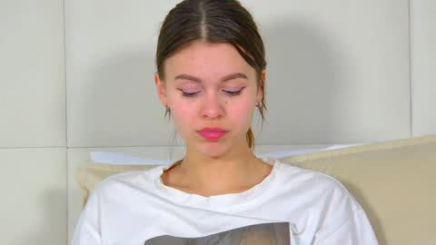 Polly online show from 12/08/24, 10:25