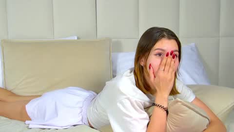 Polly online show from 12/09/24, 04:45