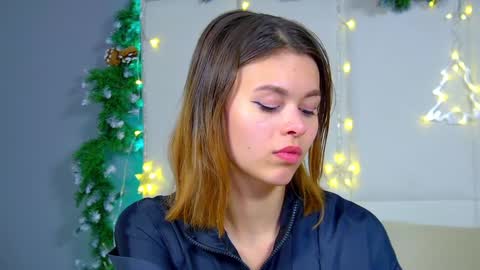 Polly online show from 12/19/24, 02:23