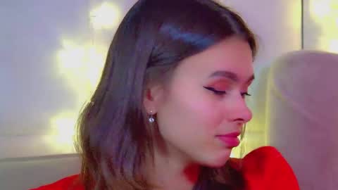 Snapshot of pollylanders chatting on 11/30/25, 06:34 Polly online show from 11/30/25, 06:34