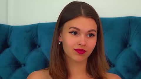 Snapshot of pollylanders chatting on 01/17/26, 06:33 Polly online show from 01/17/26, 06:33