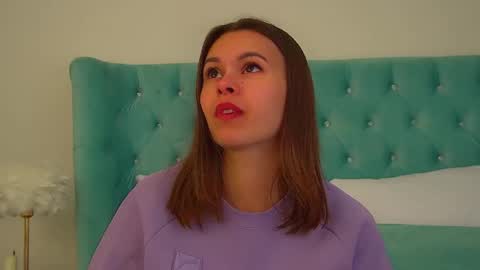 Snapshot of pollylanders chatting on 01/18/26, 06:12 Polly online show from 01/18/26, 06:12