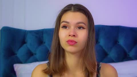 Snapshot of pollylanders chatting on 02/03/26, 06:11 Polly online show from 02/03/26, 06:11