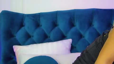 Snapshot of pollylanders chatting on 02/03/26, 06:22 Polly online show from 02/03/26, 06:22