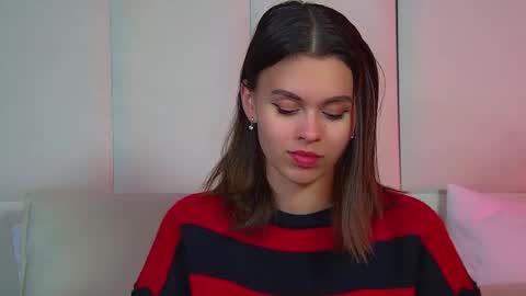 Snapshot of pollylanders chatting on 02/08/26, 08:12 Polly online show from 02/08/26, 08:12