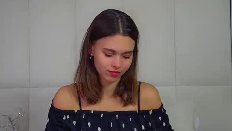 Snapshot of pollylanders chatting on 02/22/26, 07:01 Polly online show from 02/22/26, 07:01