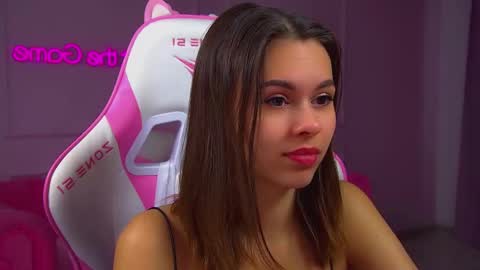 Snapshot of pollylanders chatting on 03/21/26, 08:19 Polly online show from 03/21/26, 08:19