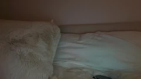 Snapshot of pollyyypocket chatting on 03/14/26, 05:46 Polly Pocket online show from 03/14/26, 05:46