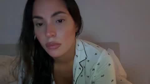 Snapshot of pollyyypocket chatting on 03/19/26, 07:01 Polly Pocket online show from 03/19/26, 07:01