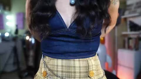  - Help me Reach 100 thumbs up  online show from 10/23/25, 02:11