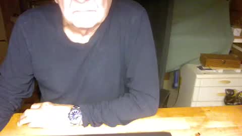 pomme1949 online show from 12/23/24, 08:44