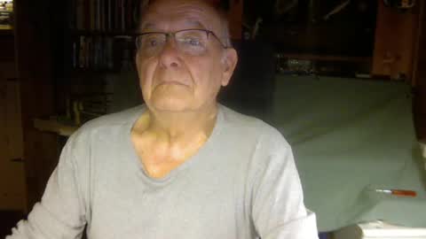 pomme1949 online show from 12/28/24, 05:14