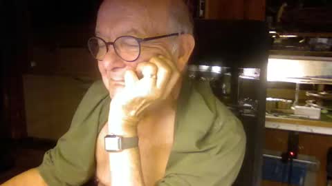 pomme1949 online show from 10/27/25, 01:48