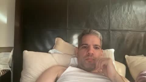 Snapshot of ponchynyc chatting on 12/27/24, 06:20 PONCH online show from 12/27/24, 06:20