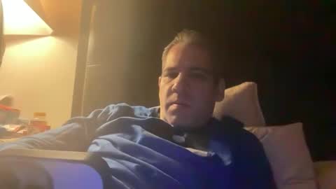 Snapshot of ponchynyc chatting on 11/05/25, 02:55 PONCH online show from 11/05/25, 02:55