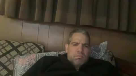 Snapshot of ponchynyc chatting on 12/01/25, 05:45 PONCH online show from 12/01/25, 05:45