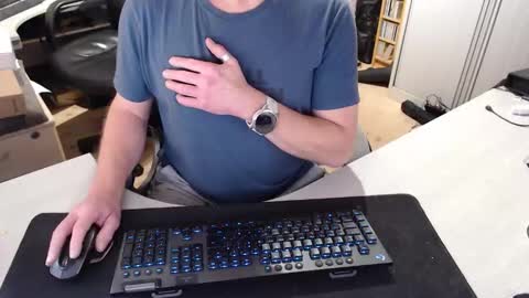 Snapshot of poodledude chatting on 03/09/26, 02:21 Dave online show from 03/09/26, 02:21