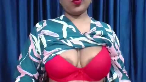 poojalady online show from 11/27/25, 03:41