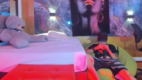 pool  online show from 10/23/25, 06:28