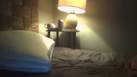 Snapshot of pooncahantits chatting on 01/06/25, 03:42 Emily at Home online show from 01/06/25, 03:42