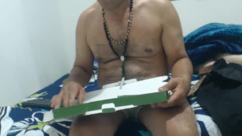 Snapshot of popeye0y0 chatting on 05/03/26, 01:55 popeye0y0 online show from 05/03/26, 01:55