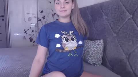 Snapshot of popkornmolli chatting on 03/10/26, 10:20 popkornmolli online show from 03/10/26, 10:20