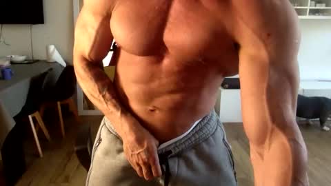 Snapshot of popopo00 chatting on 11/24/25, 03:23 popopo0 online show from 11/24/25, 03:23