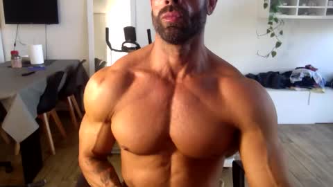 Snapshot of popopo00 chatting on 12/04/25, 10:35 popopo0 online show from 12/04/25, 10:35