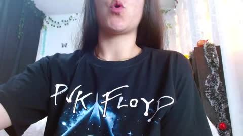 Snapshot of porcelainlux chatting on 12/30/24, 05:04 porcelainlux online show from 12/30/24, 05:04