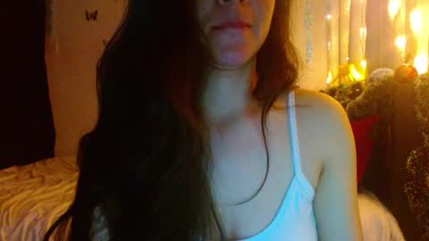 Snapshot of porcelainlux chatting on 01/05/25, 02:27 porcelainlux online show from 01/05/25, 02:27