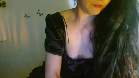 Snapshot of porcelainlux chatting on 01/22/25, 04:13 porcelainlux online show from 01/22/25, 04:13