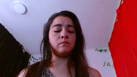 Snapshot of porcelainlux chatting on 09/28/25, 08:14 porcelainlux online show from 09/28/25, 08:14