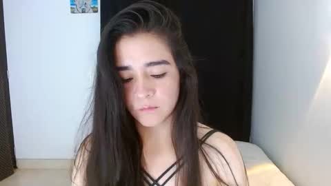 Snapshot of porcelainlux chatting on 03/28/26, 01:16 porcelainlux online show from 03/28/26, 01:16