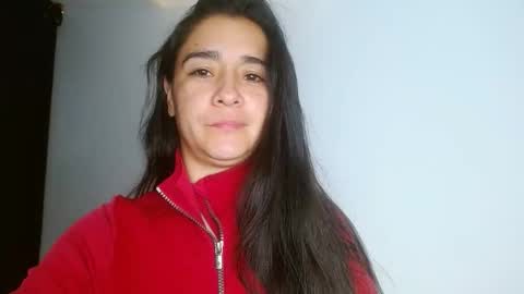 Snapshot of porcelainlux chatting on 04/13/26, 11:21 porcelainlux online show from 04/13/26, 11:21