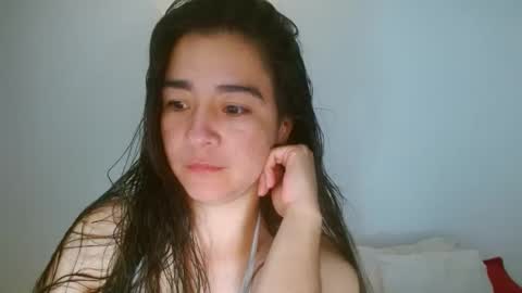 Snapshot of porcelainlux chatting on 04/26/26, 12:30 porcelainlux online show from 04/26/26, 12:30