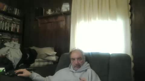 Snapshot of porkingit400 chatting on 12/17/25, 05:41 porkingit400 online show from 12/17/25, 05:41