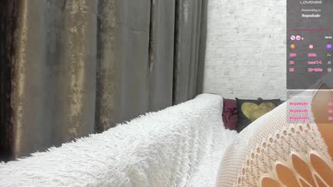 Snapshot of pornodoll_viki chatting on 12/25/24, 02:35 Viki Di online show from 12/25/24, 02:35