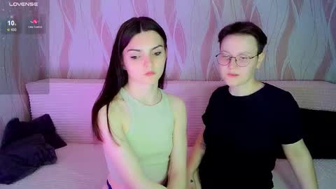 Ana and Tati online show from 10/09/25, 07:34