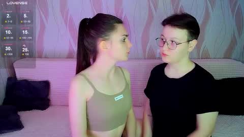 Ana and Tati online show from 10/16/25, 09:49