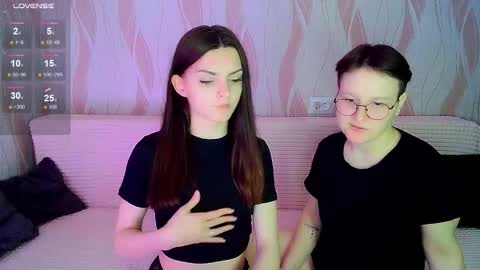 Ana and Tati online show from 10/19/25, 08:09