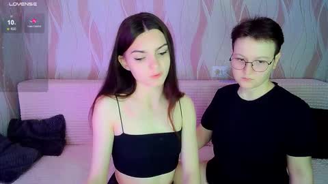 Ana and Tati online show from 10/22/25, 08:08