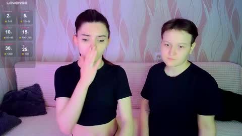 Ana and Tati online show from 10/23/25, 07:56