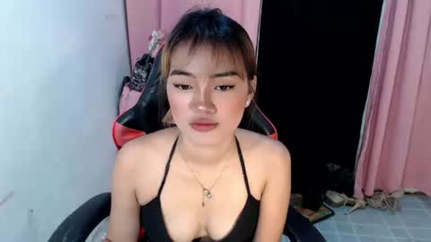 Snapshot of pornstar_kia chatting on 03/20/26, 07:35 pornstar_kia online show from 03/20/26, 07:35