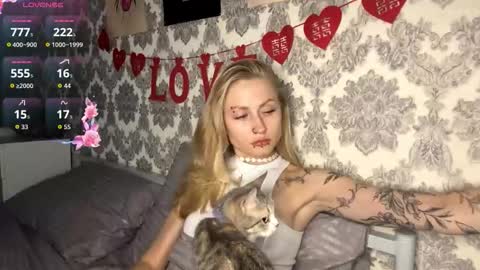  HERES SILVIA AND OlIVIA  WELCOME EVERYONE LOVENSE DOMI REACT TO YOUR TIPS LETS MAKE A GREAT SHOW TOGETHER  online show from 09/16/25, 04:35