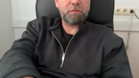 Snapshot of porw23 chatting on 04/02/26, 08:45 porw23 online show from 04/02/26, 08:45