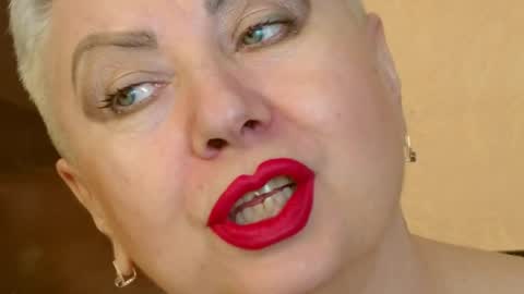 LADY POSH online show from 03/11/25, 09:59