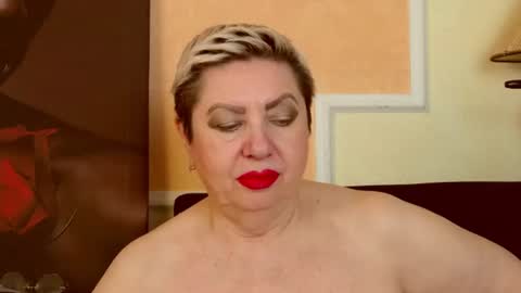 Snapshot of posh_lady chatting on 07/02/26, 08:37 LADY POSH online show from 07/02/26, 08:37