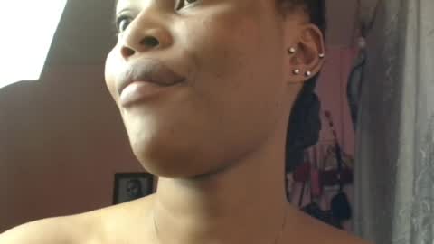 Snapshot of posh_studio1 chatting on 03/23/26, 03:21 luna online show from 03/23/26, 03:21